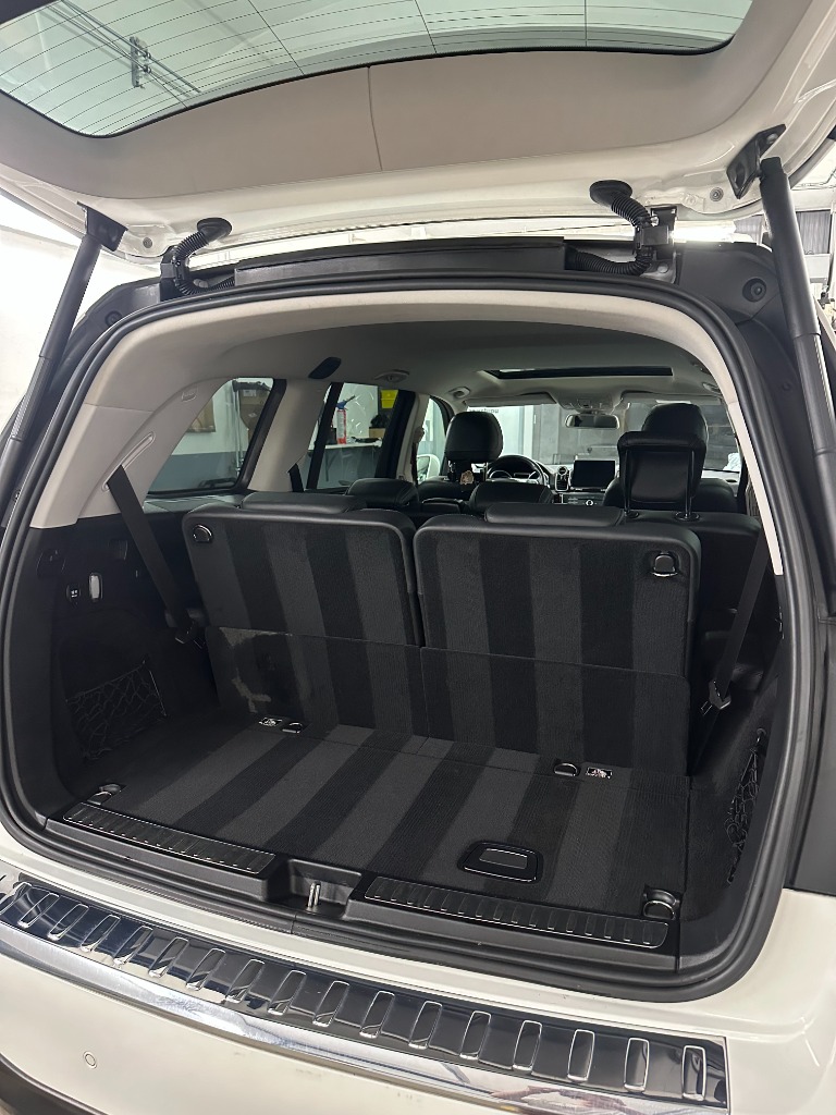 Detailing motoru a péče o lak Olomouc